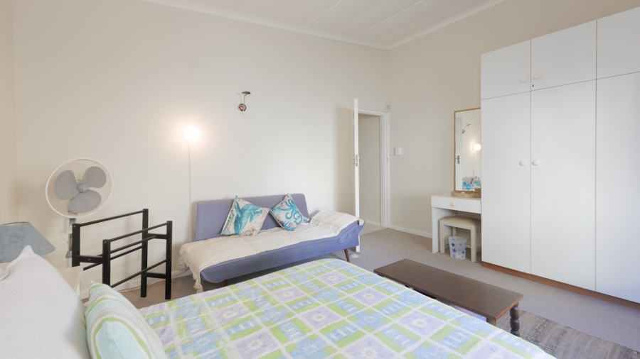 4 Bedroom Property for Sale in Struisbaai Western Cape